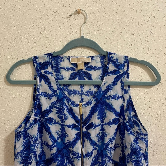 Michael Kors Blue Starburst Tile Print Tank Top - Picture 2 of 11